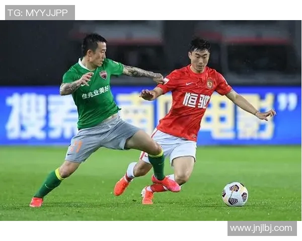 广州足球队以99分稳居冠军赛积分榜首位，展现强大实力