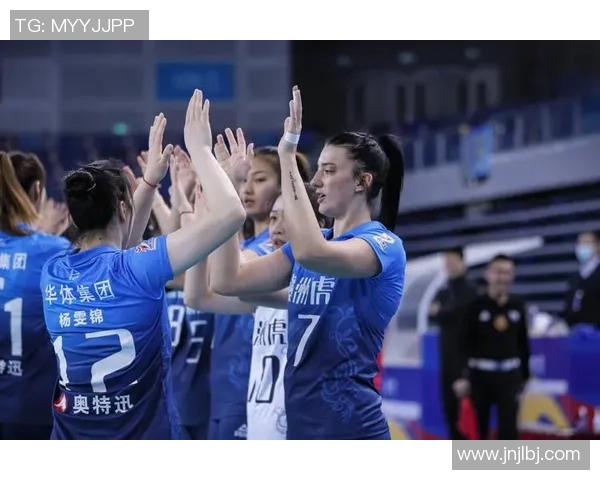 深圳排球队比赛经验深度对比与分析探讨