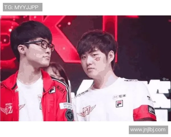 RNG在冠军杯积分榜中以85分稳居第一位置展现强劲实力