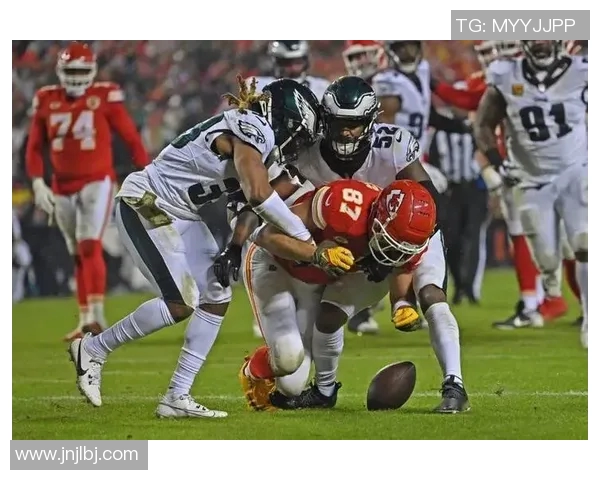 上海羽毛球队区域防守策略解析及其在比赛中的应用探讨