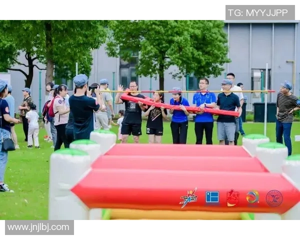 专访李伟：探寻网球世界的成功秘诀与背后故事